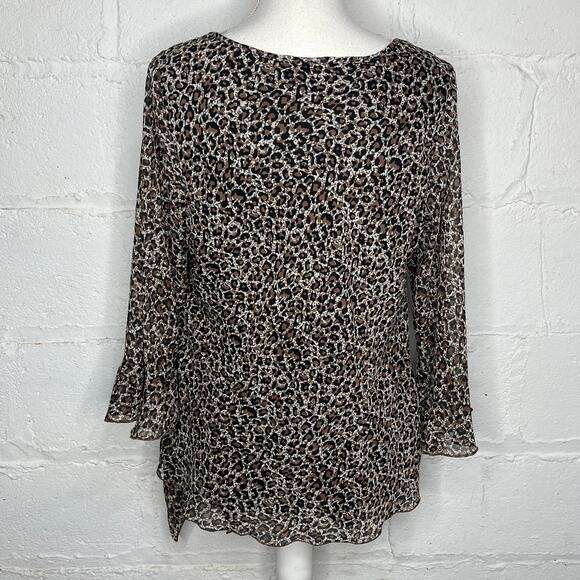 Cato Women's Plus Leopard Bell 3/4 Sleeve Angled V-Neck Blouse Size 14/16W - Picture 2 of 7
